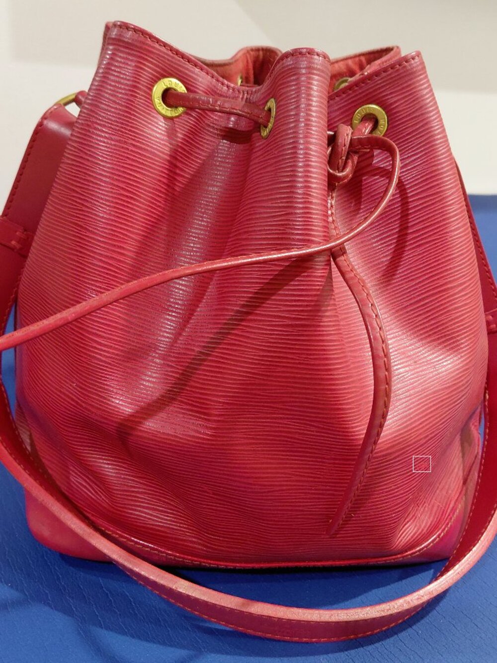Louis Vuitton Epi Petit Noé Bucket Bag – Red Leather
